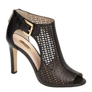 Louis et Cie Olivia cut out booties 6.5M Heels Zipper Peep Toe Black Leather